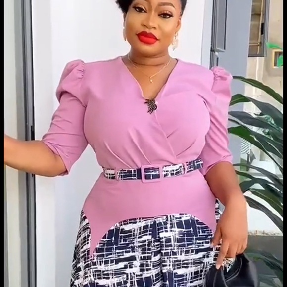 Adorable Color block dress - Picture 2 of 4